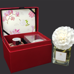 White Tea Diffuser Gift Set - With 8cm Multileaf flower - Ivory